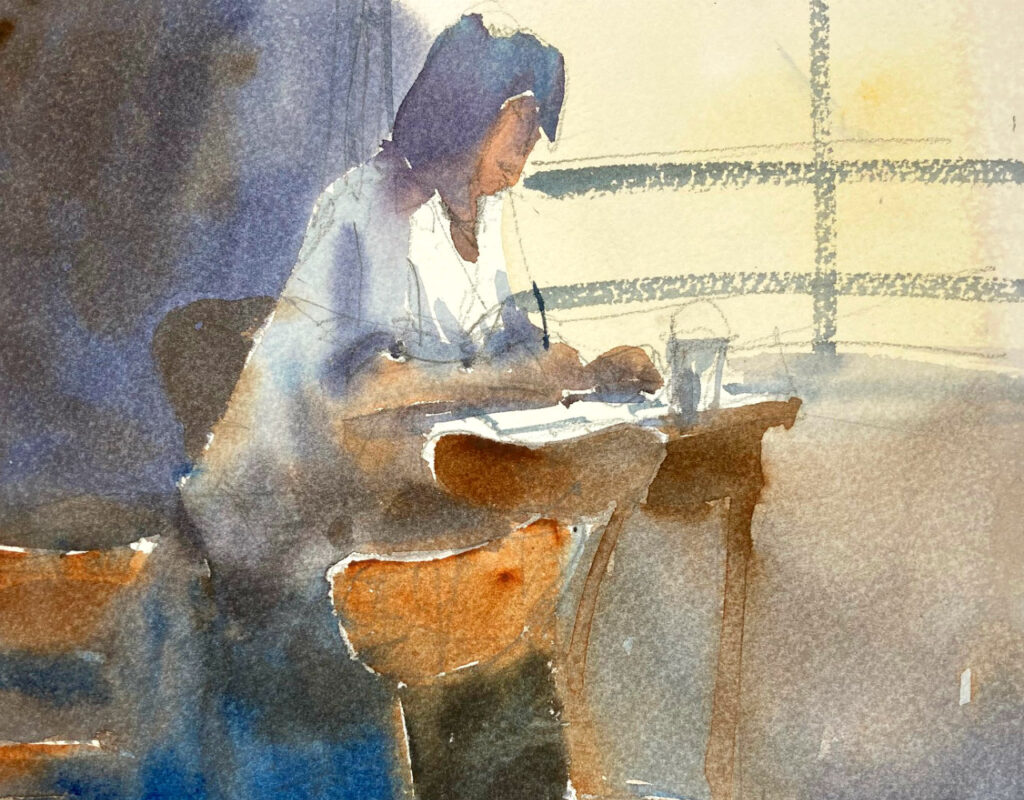カフェに座って書いている女性の水彩画